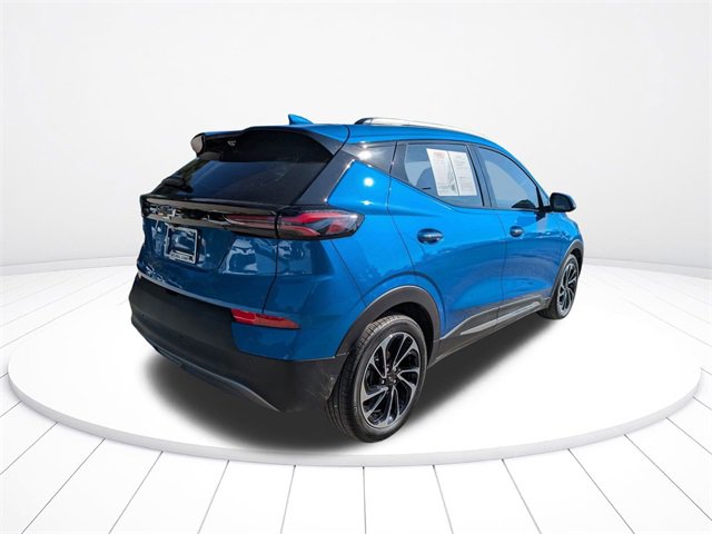 Used 2023 Chevrolet Bolt EUV Premier w/ Sun & Sound Package image 4