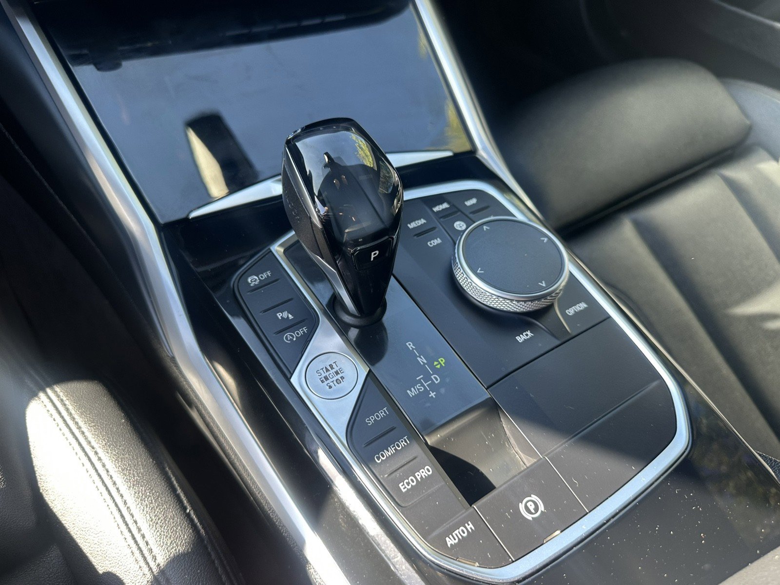 Used 2019 BMW 330i Sedan w/ Premium Package image 24