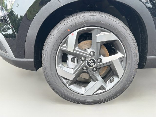 New 2026 Hyundai Venue SEL FWD image 22