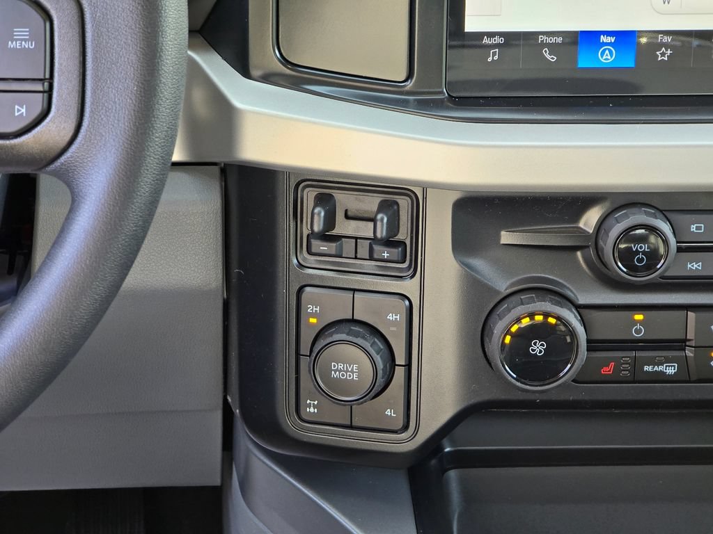 New 2026 Ford F250 XLT w/ XLT Premium Package AWD/4WD image 26