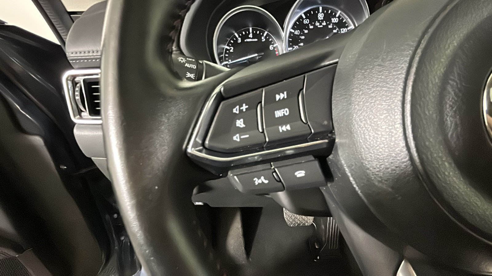 Used 2025 MAZDA CX-5 Carbon Edition AWD/4WD image 19