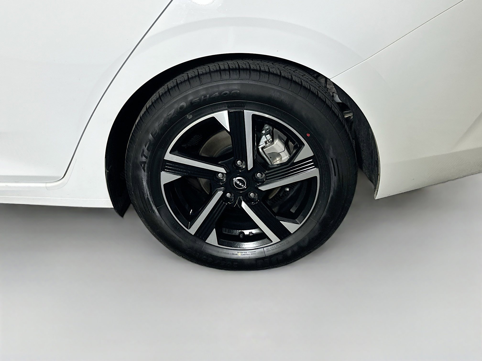 Used 2024 Nissan Sentra SV image 11