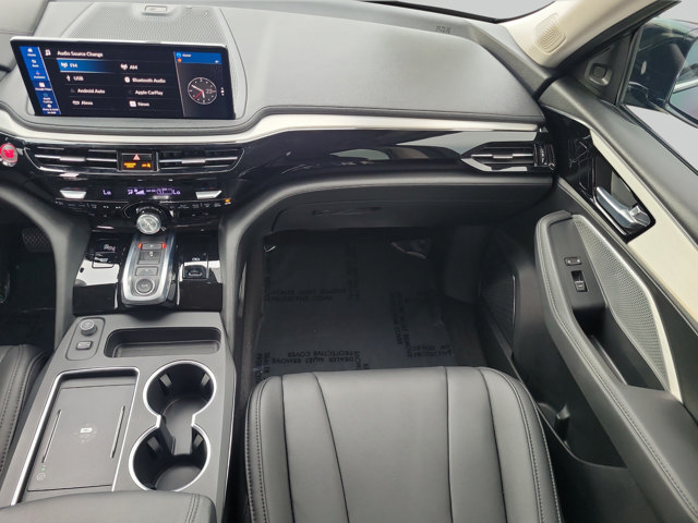 Used 2025 Acura MDX FWD image 16