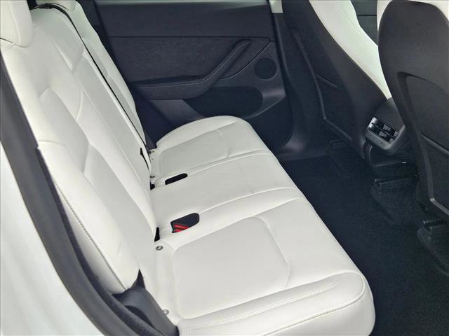 Used 2024 Tesla Model Y Performance image 22