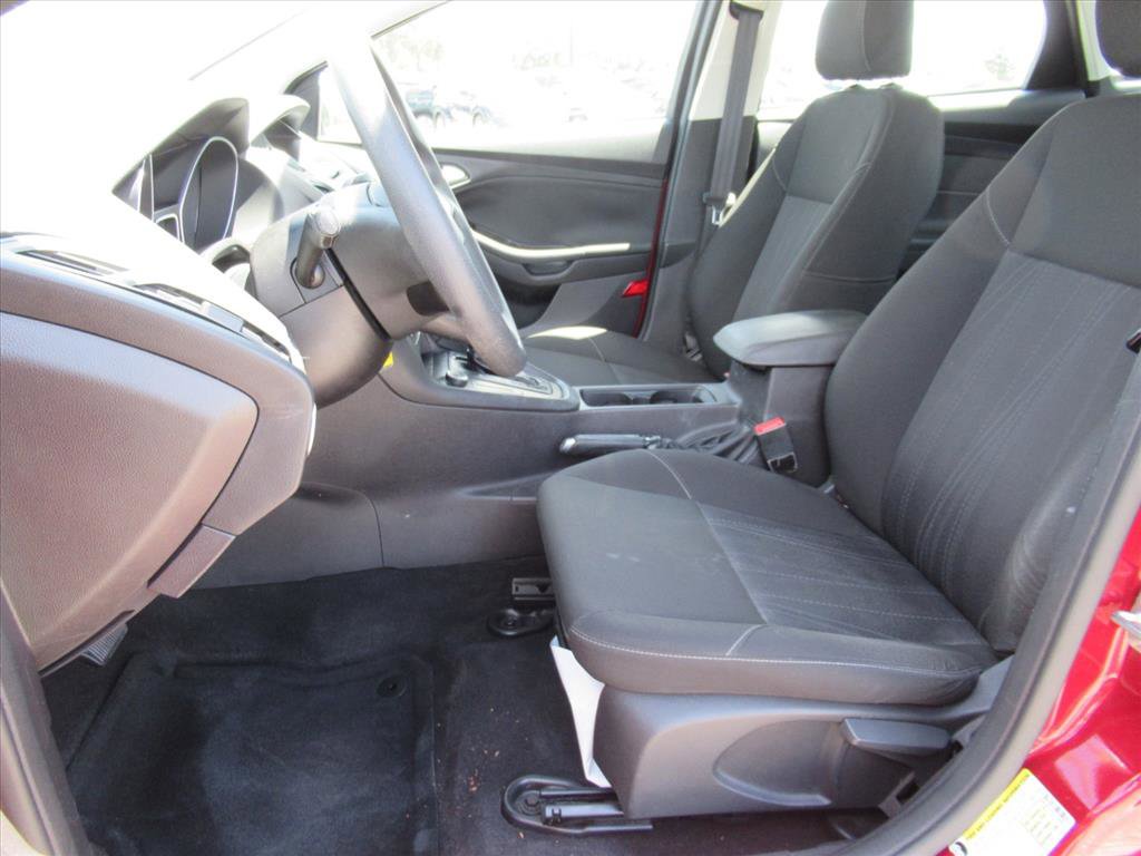 Used 2015 Ford Focus SE FWD image 17