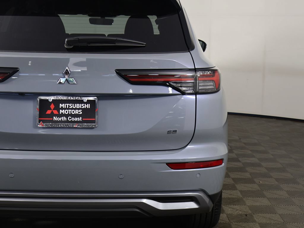 New 2026 Mitsubishi Outlander SE FWD image 16