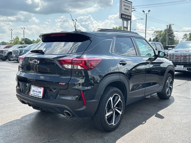 Used 2022 Chevrolet TrailBlazer RS w/ Technology Package AWD/4WD image 12