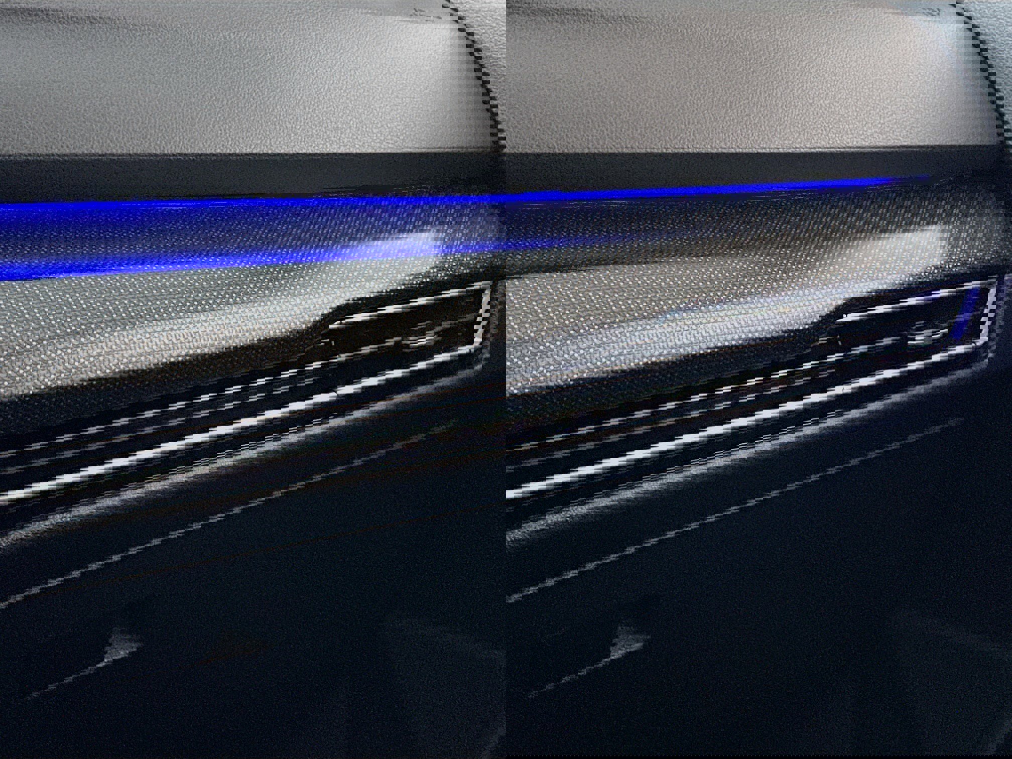 Used 2024 Volkswagen Golf R image 15