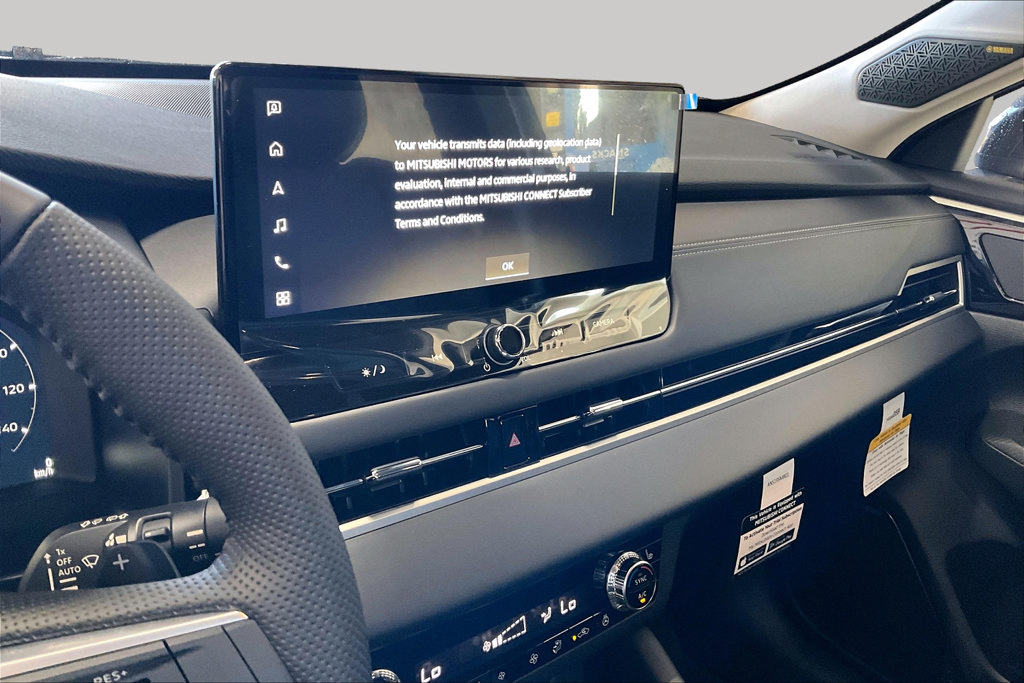 New 2026 Mitsubishi Outlander SE FWD image 7