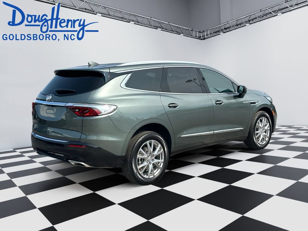 Used 2024 Buick Enclave Essence w/ Experience Buick Package FWD image 5
