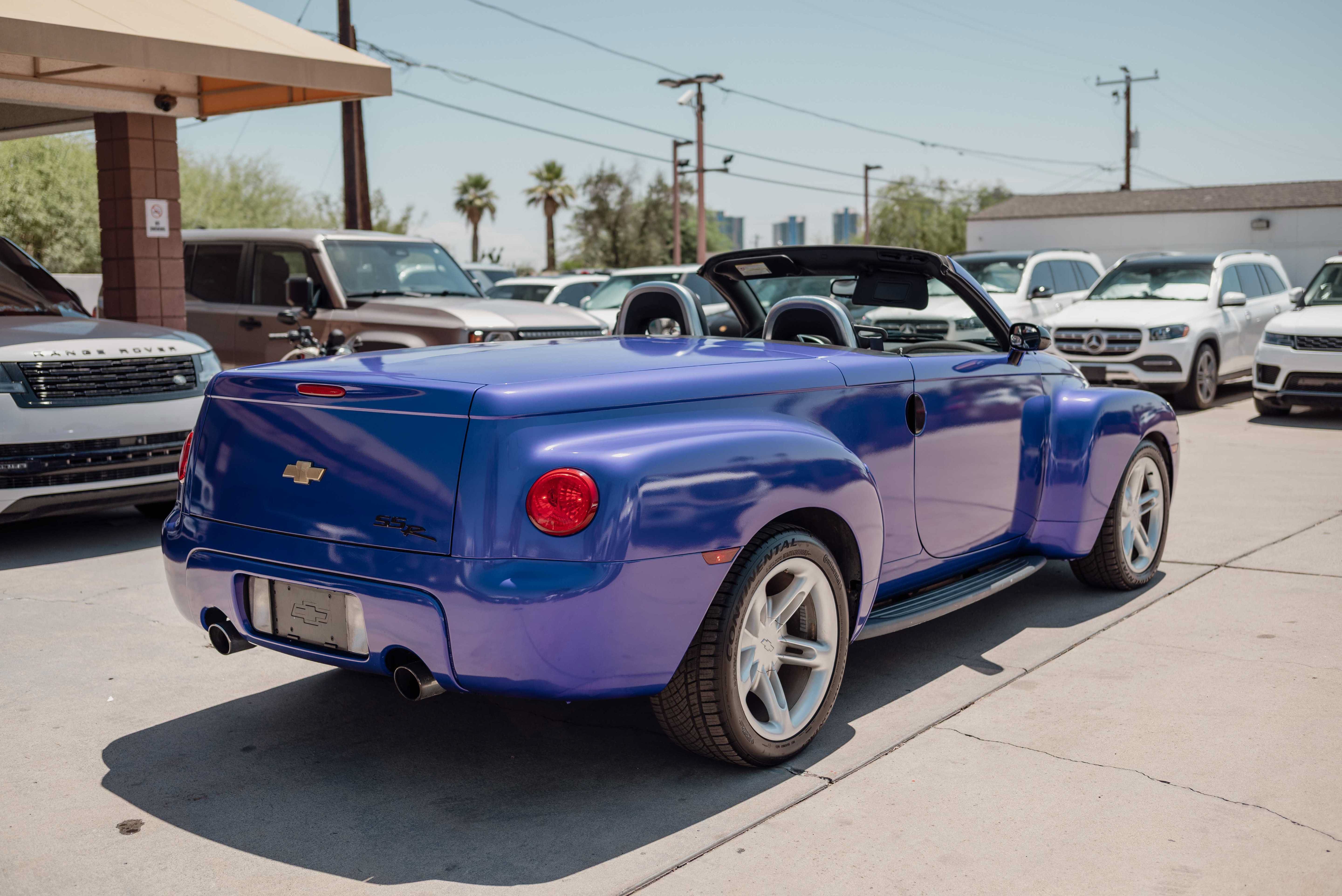 Used 2003 Chevrolet SSR w/ Preferred Equipment Group RWD image 14
