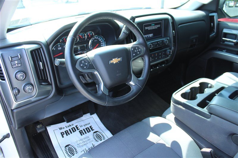 Used 2018 Chevrolet Silverado 1500 LT w/ Max Trailering Package AWD/4WD image 16