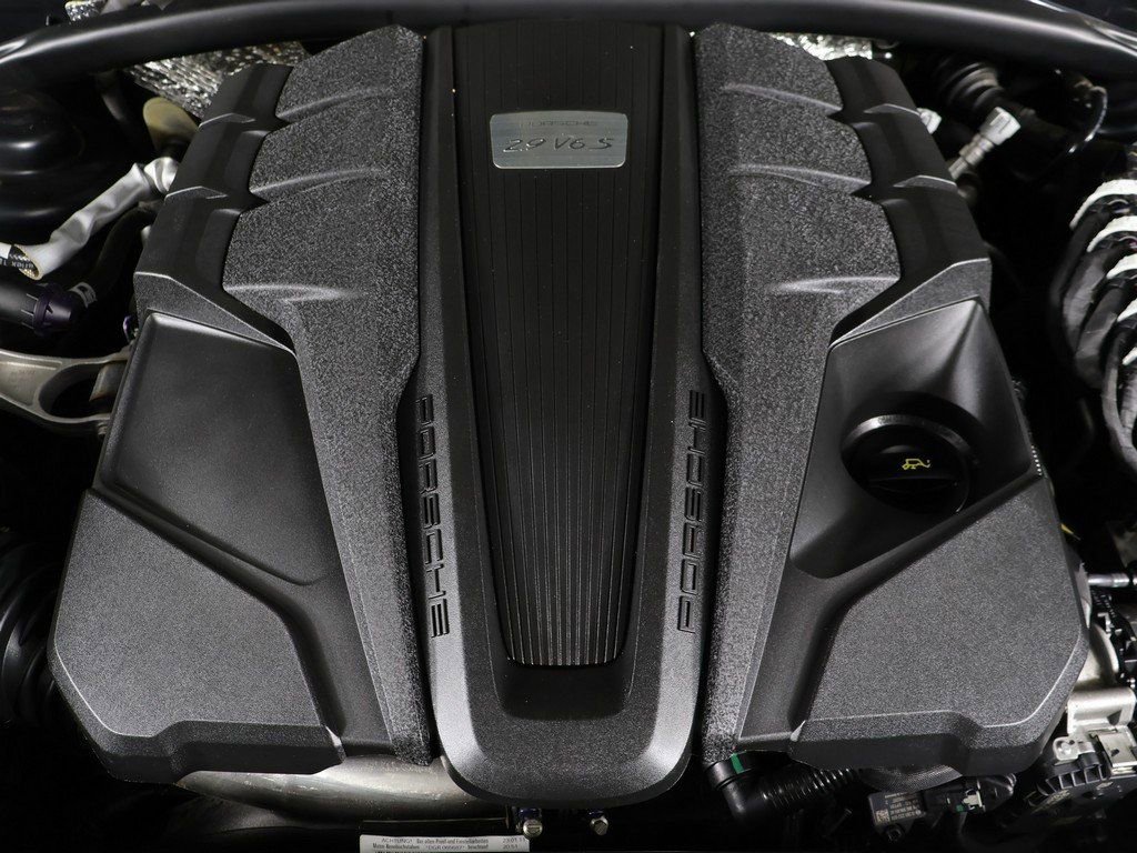 Used 2023 Porsche Macan S image 22