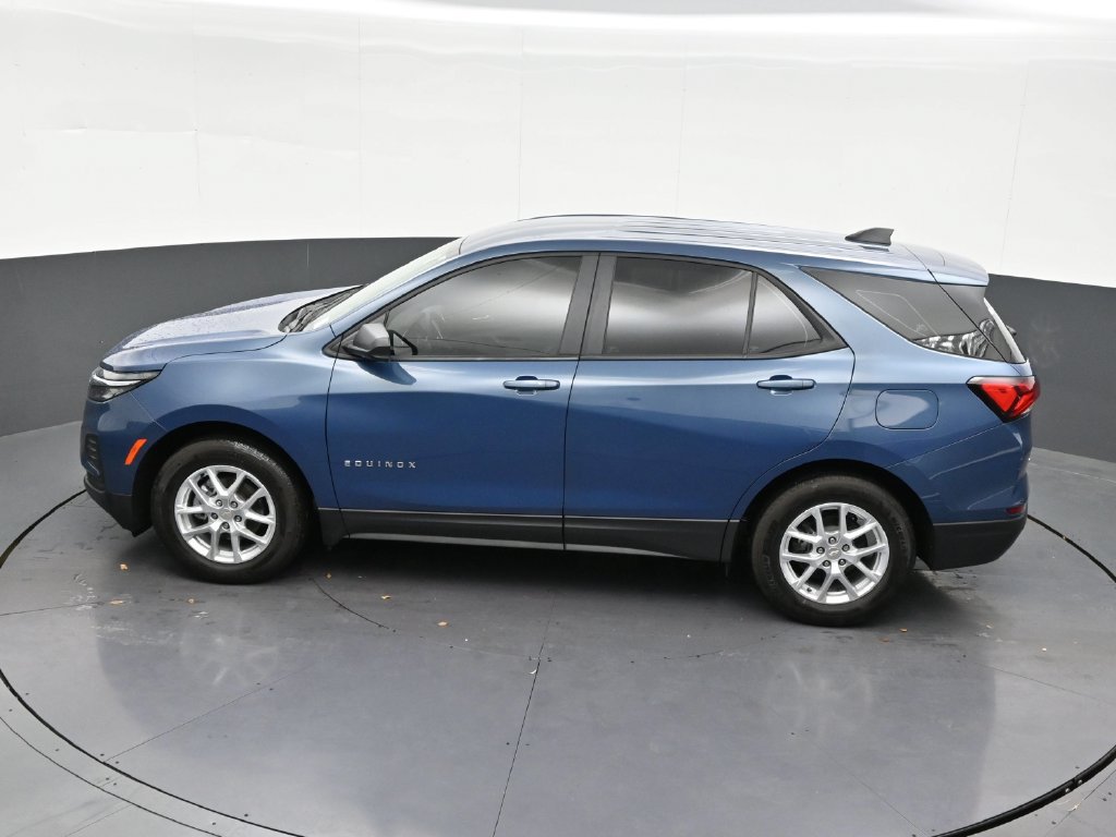 Used 2024 Chevrolet Equinox LS FWD image 19