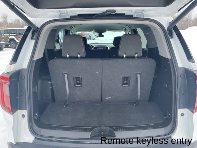 Used 2023 GMC Acadia SLE image 26