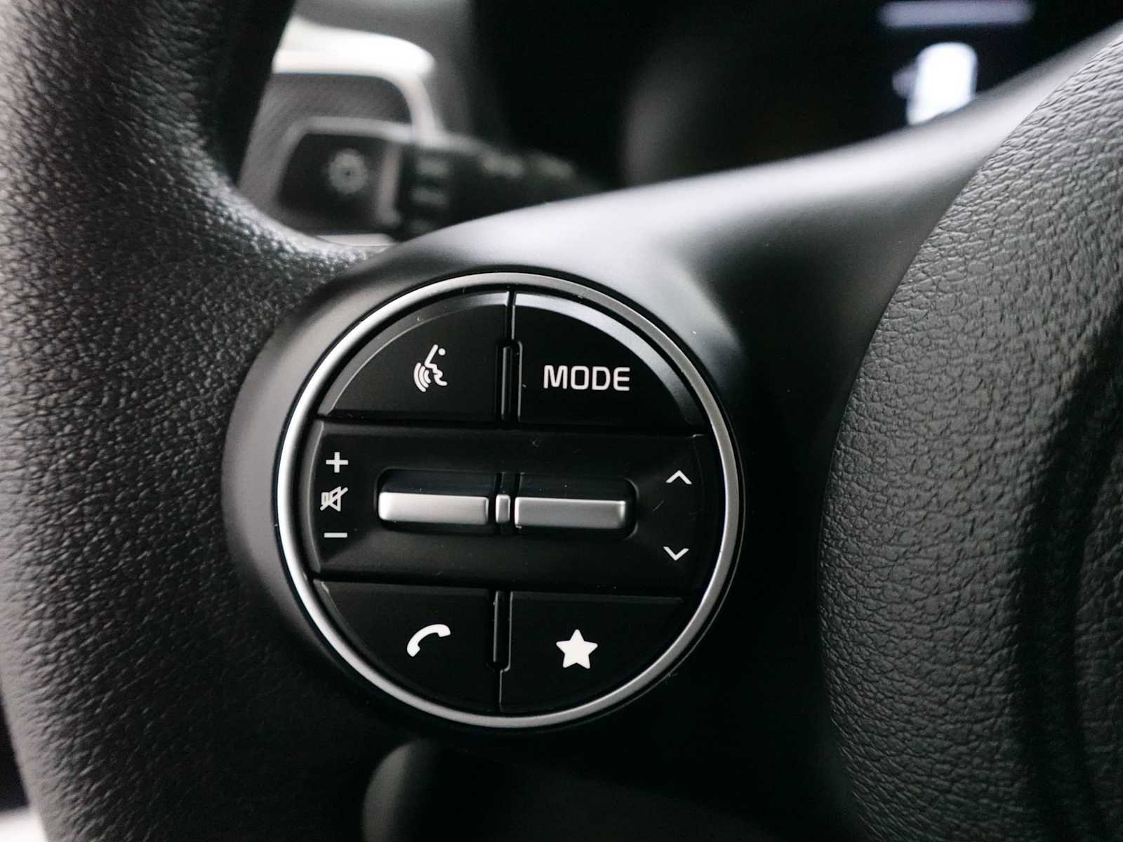 Used 2023 Kia Soul LX FWD image 17