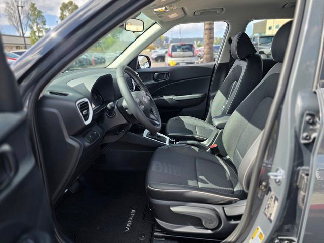 New 2026 Hyundai Venue SEL FWD image 12