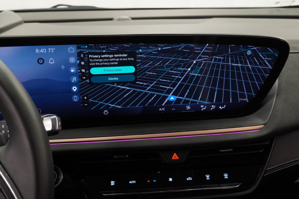 Certified 2025 Buick Envision Sport Touring AWD/4WD image 16