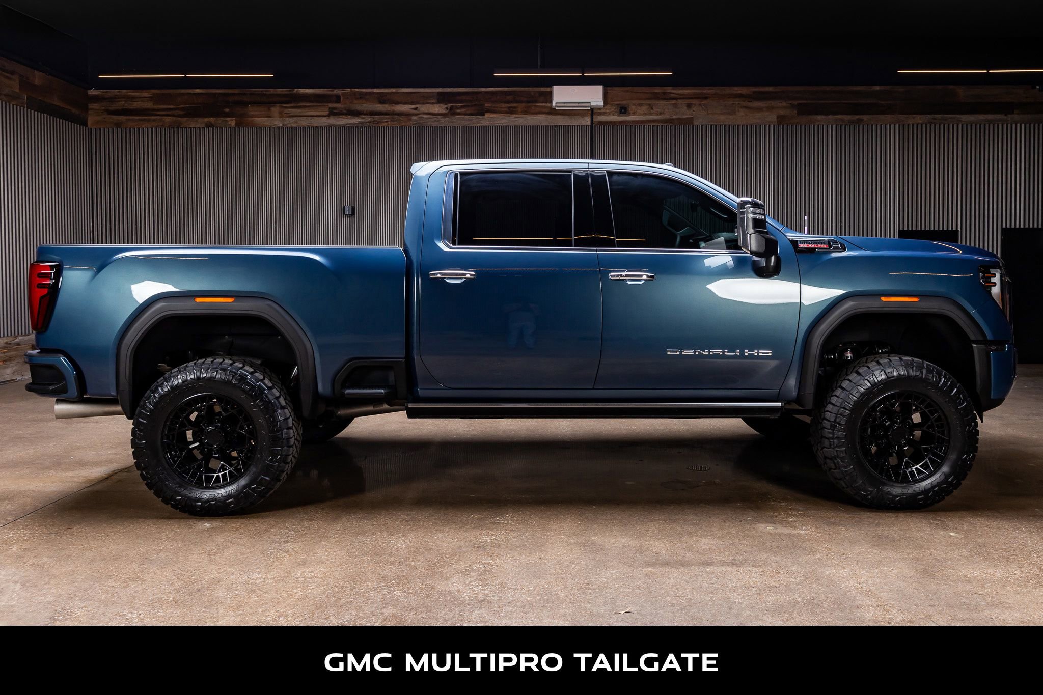 Used 2025 GMC Sierra 2500 Denali w/ Denali Reserve Package image 11