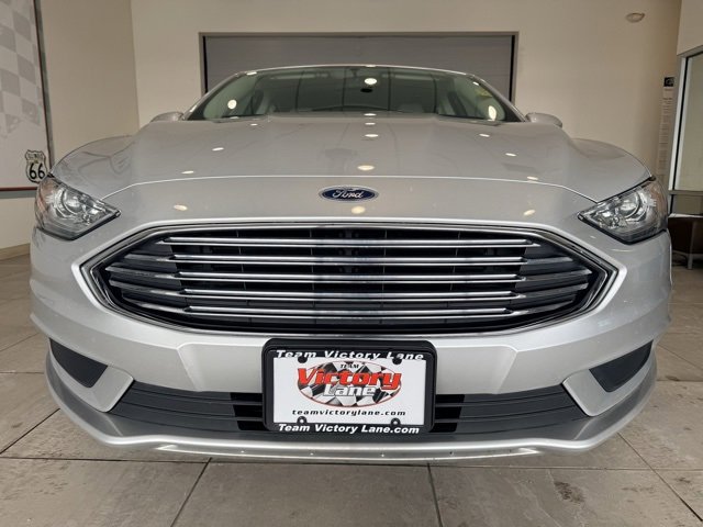 Used 2018 Ford Fusion S image 2