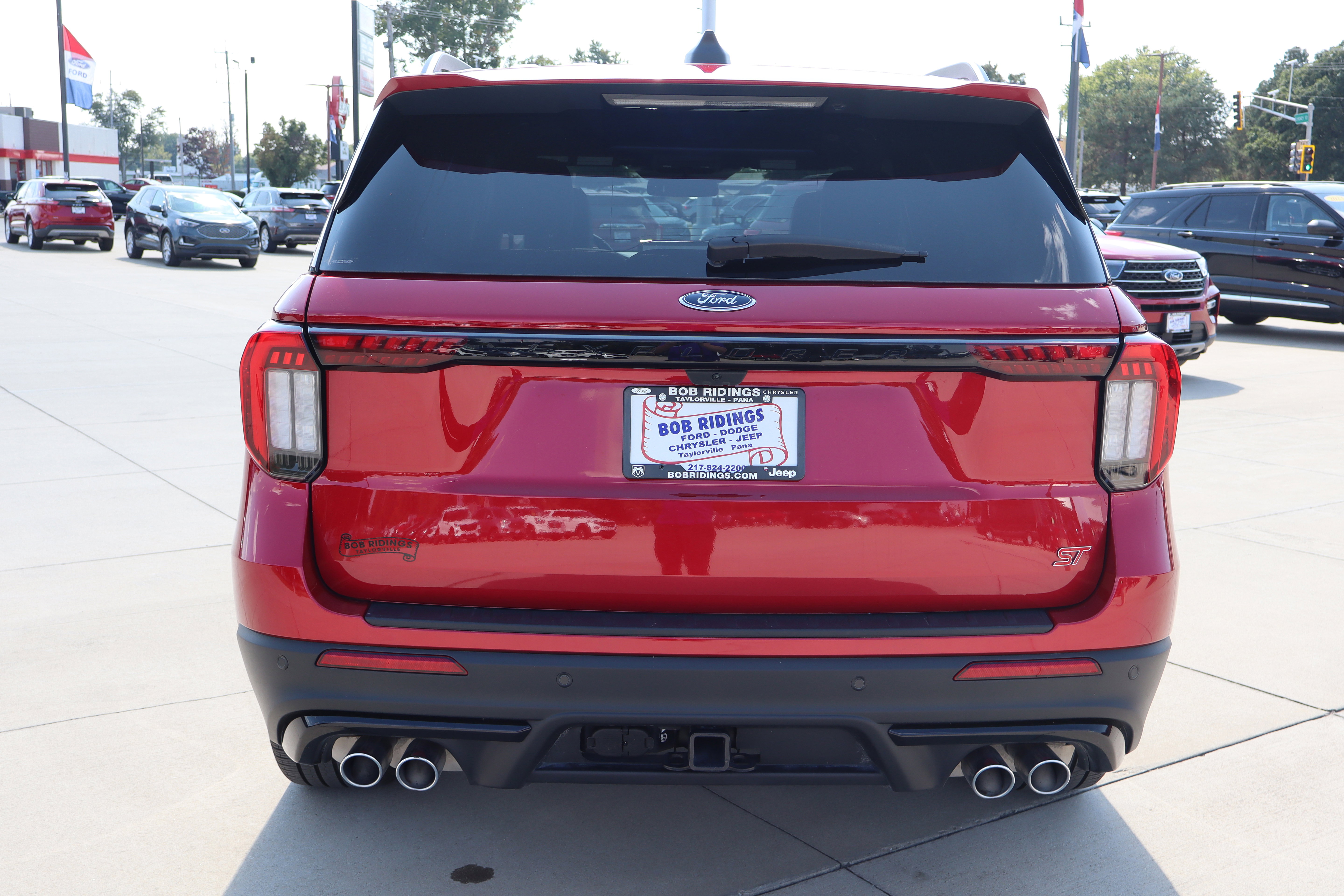 Used 2025 Ford Explorer ST image 7