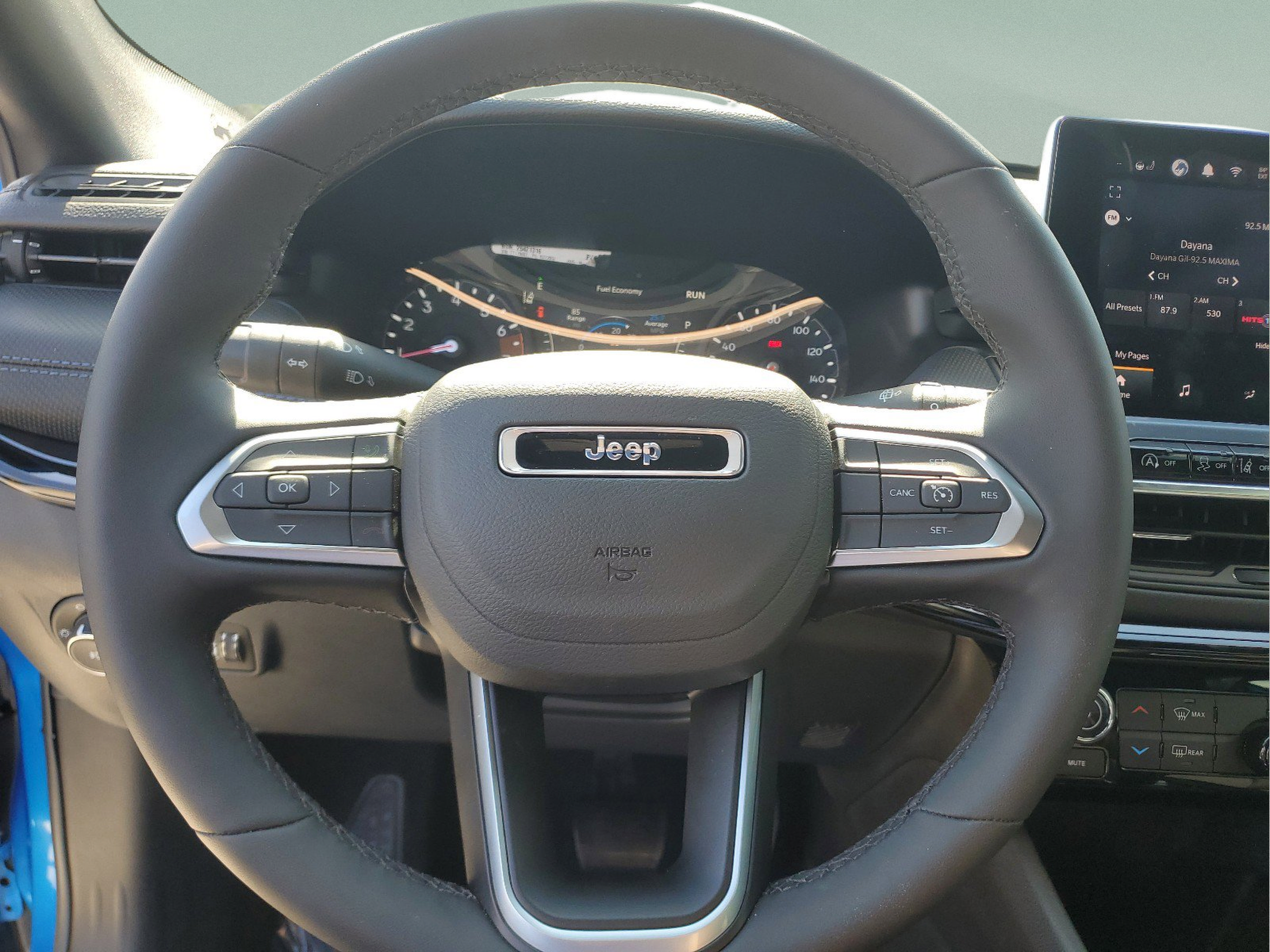Used 2026 Jeep Compass Latitude AWD/4WD image 17
