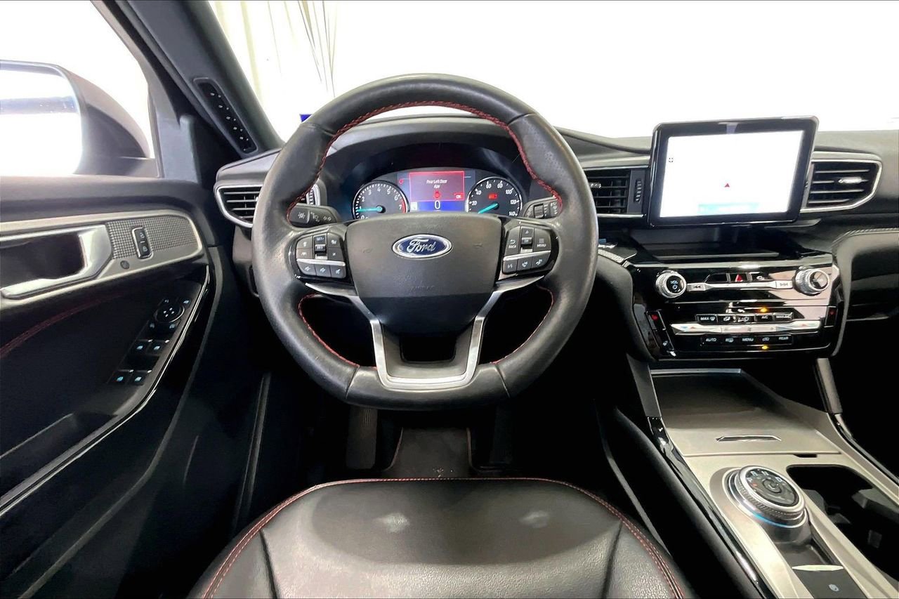 Used 2023 Ford Explorer ST-Line w/ Class IV Trailer Tow Package image 14