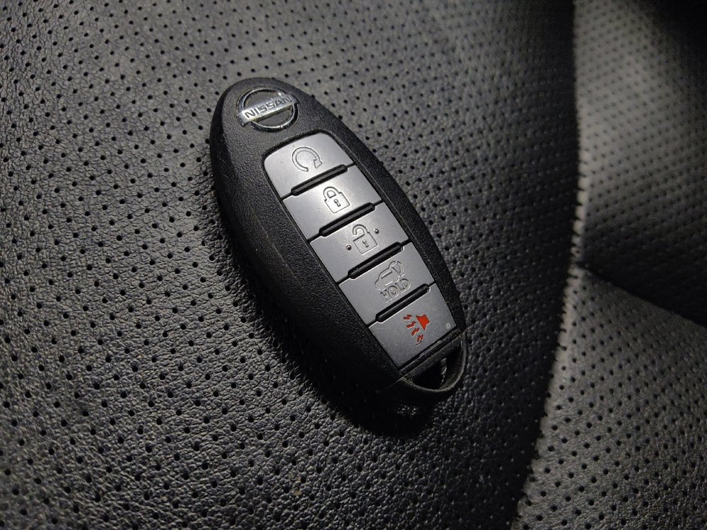 Used 2020 Nissan Rogue SL image 32