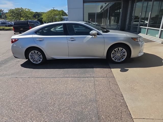 Used 2013 Lexus ES 350 w/ Luxury Pkg FWD image 24