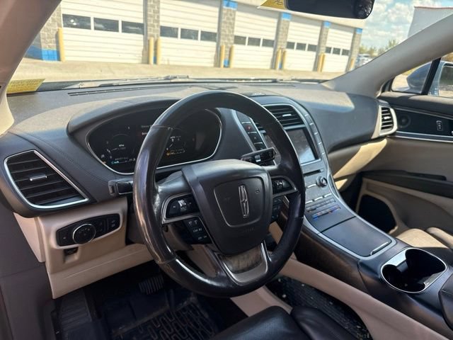 Used 2019 Lincoln Nautilus Reserve AWD/4WD image 6