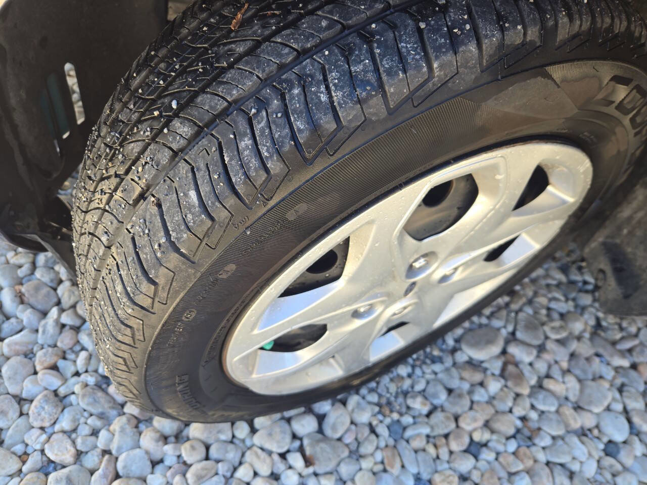 Used 2013 Ford Fiesta SE FWD image 11