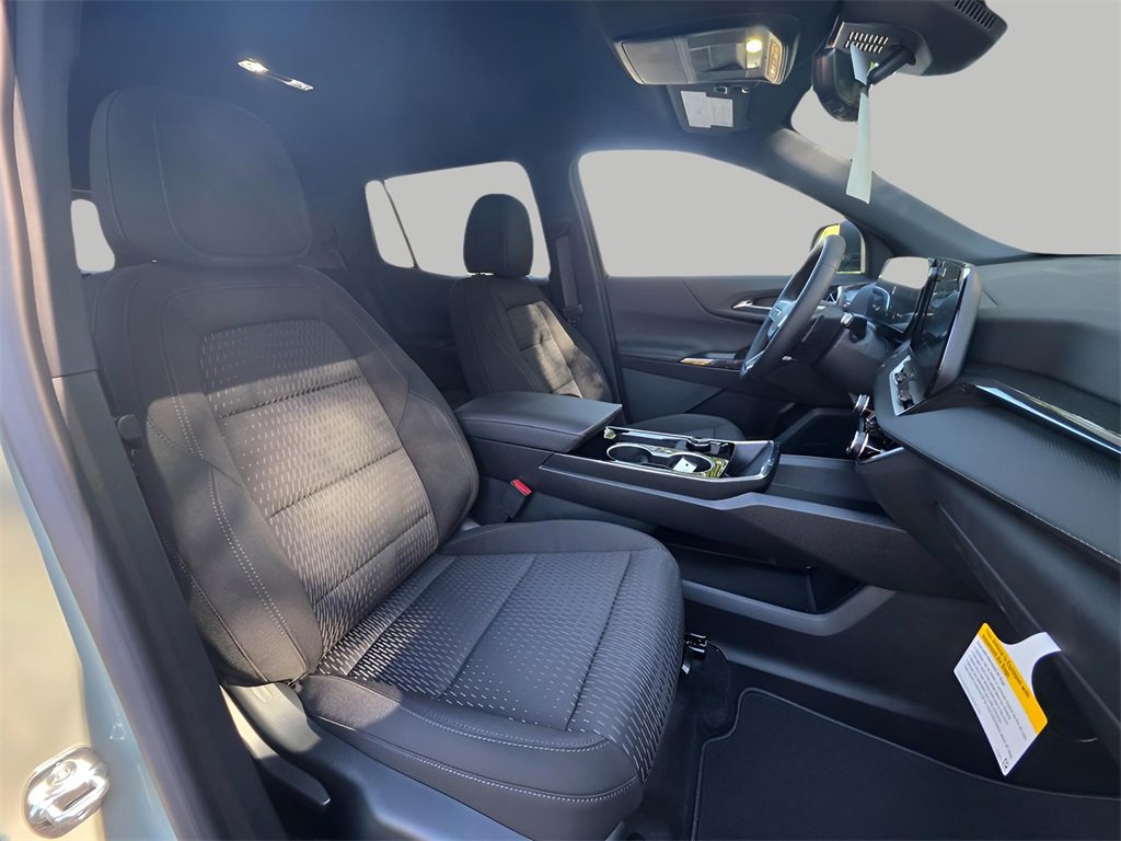 New 2026 Chevrolet Equinox LT w/ Safety and Technology Package image 11