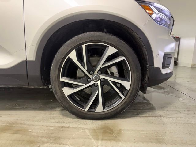 Used 2021 Volvo XC40 T5 R-Design w/ Protection Package image 30