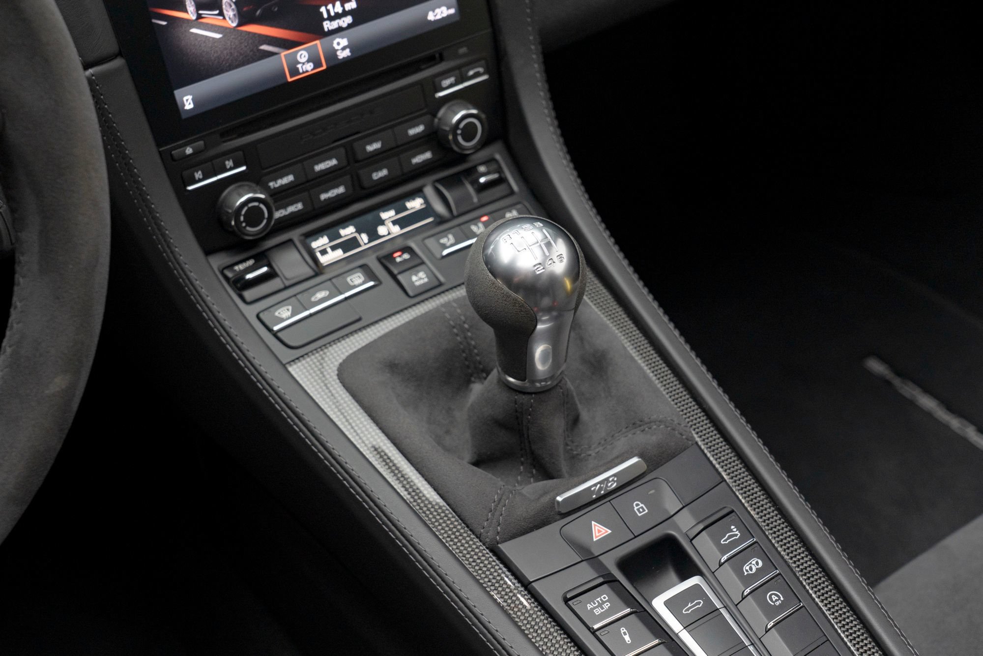 Used 2020 Porsche 718 Boxster Spyder RWD image 32