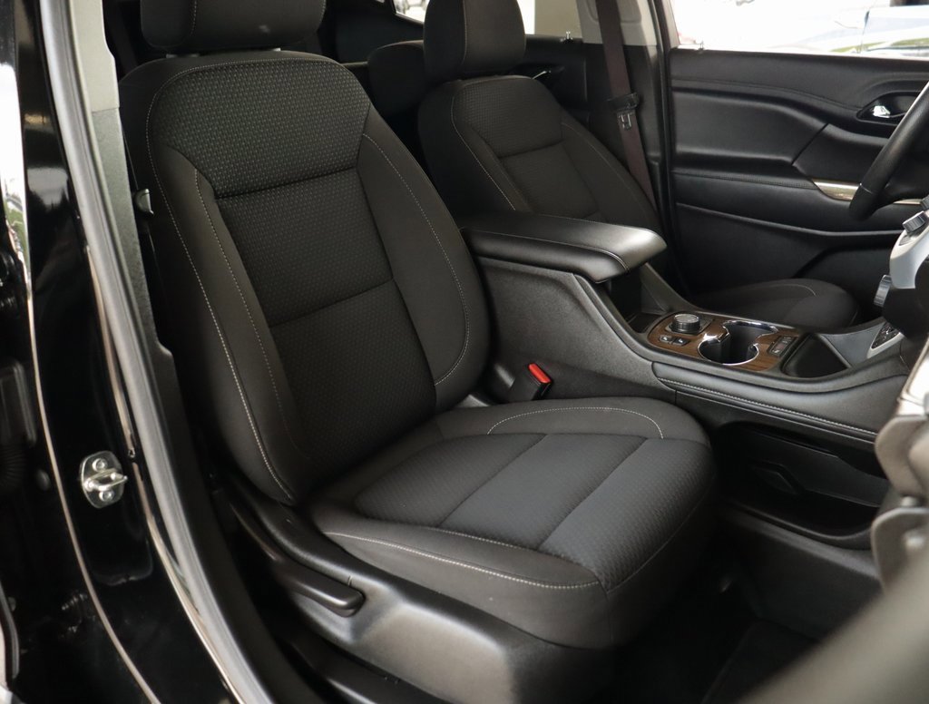 Used 2023 GMC Acadia SLE w/ Driver Convenience Package image 30