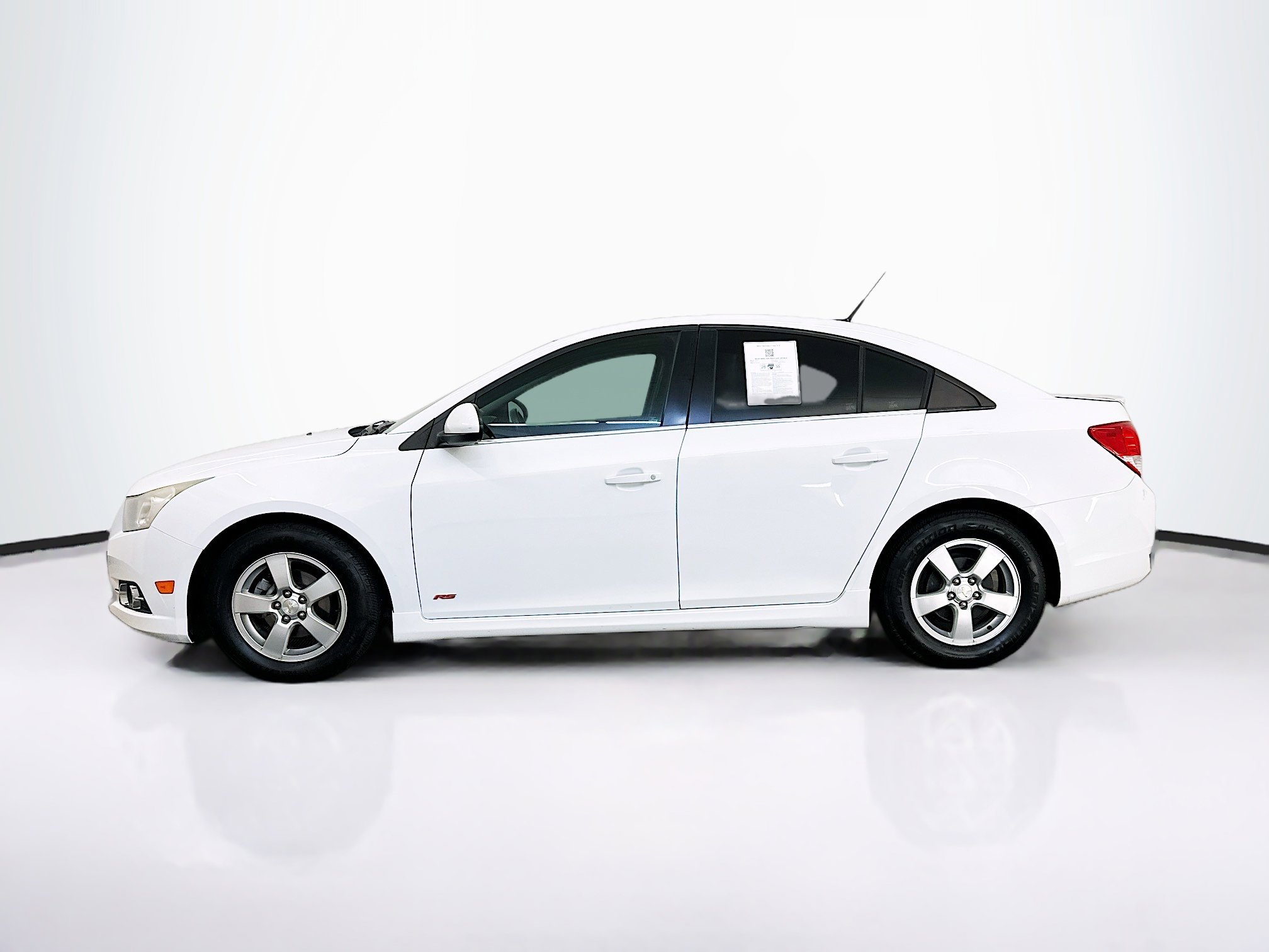 Used 2014 Chevrolet Cruze LT w/ All-Star Edition FWD image 4