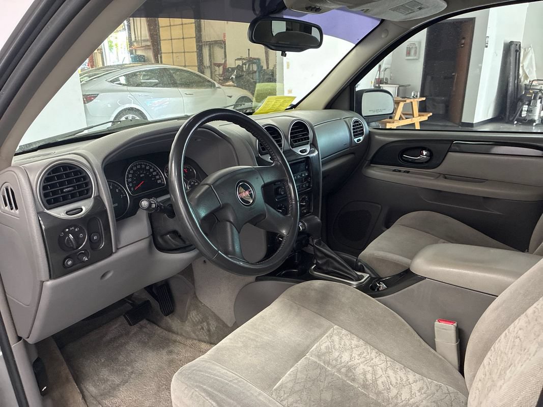 Used 2005 GMC Envoy SLE w/ Sle Preferred Equipment Group AWD/4WD image 8