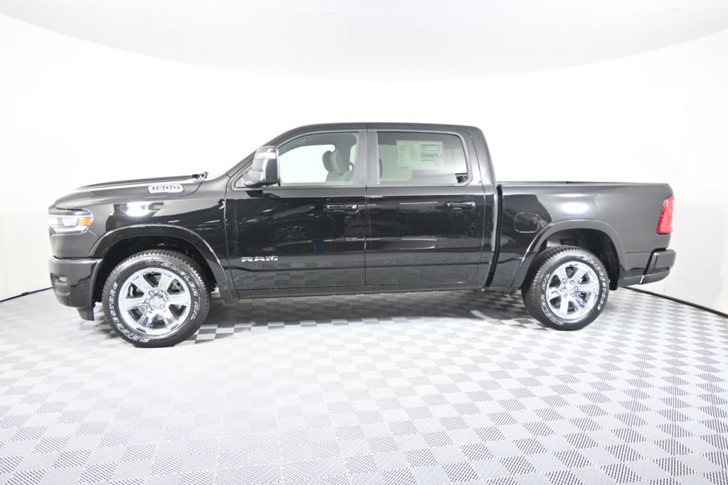 Used 2026 RAM 1500 Big Horn AWD/4WD image 2