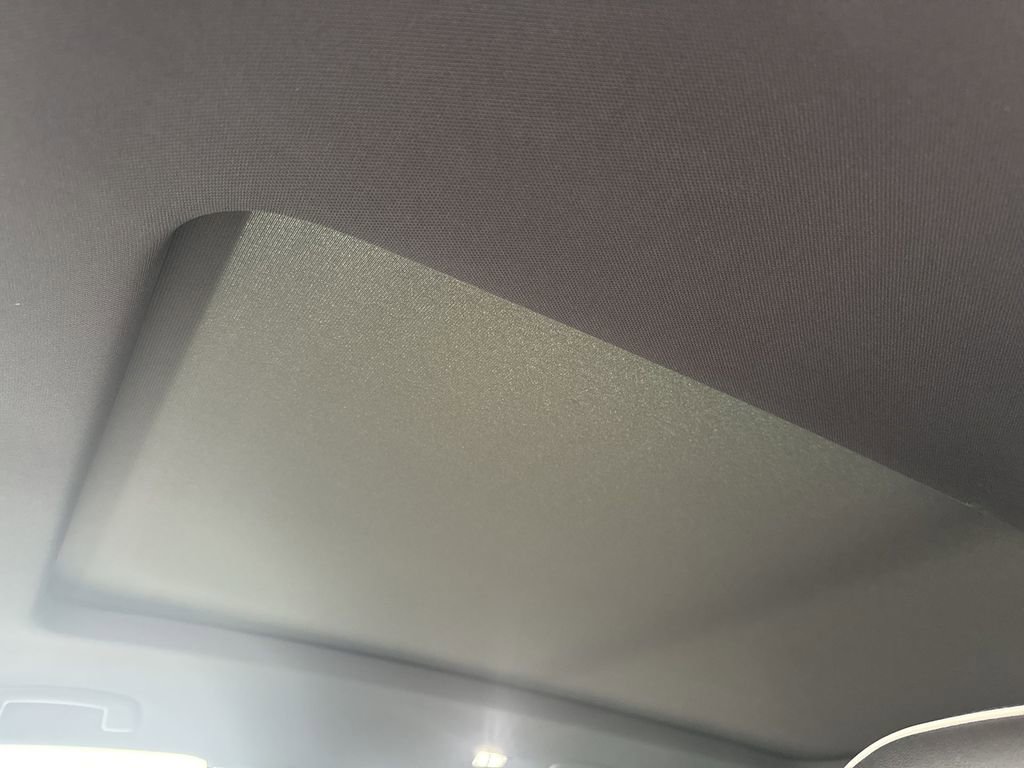 New 2026 Volkswagen Atlas Cross Sport SEL Premium R-Line image 11