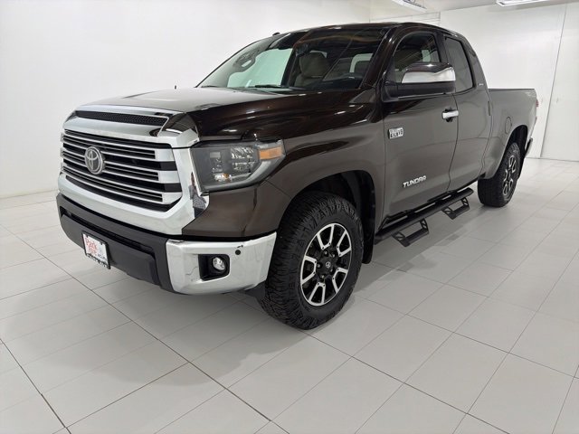 Used 2019 Toyota Tundra Limited w/ Limited Premium Package