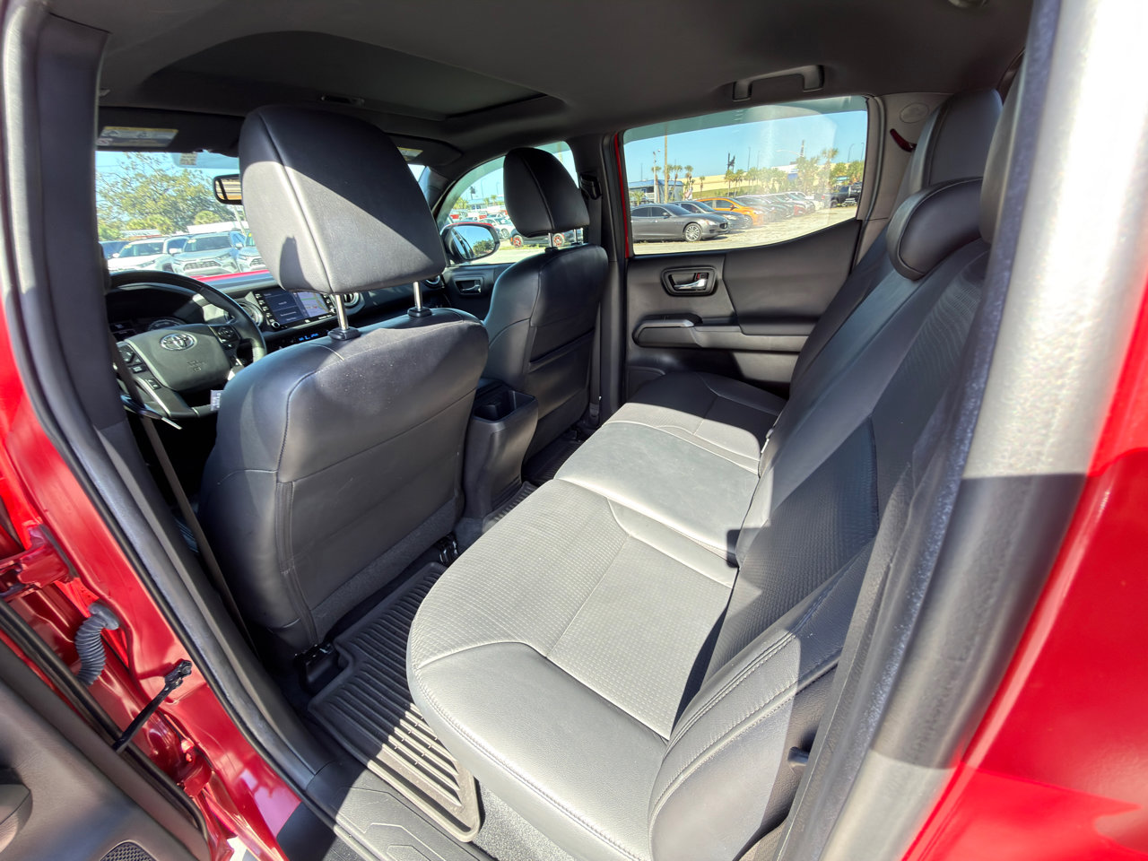 Used 2022 Toyota Tacoma TRD Sport w/ TRD Premium Sport Package image 11