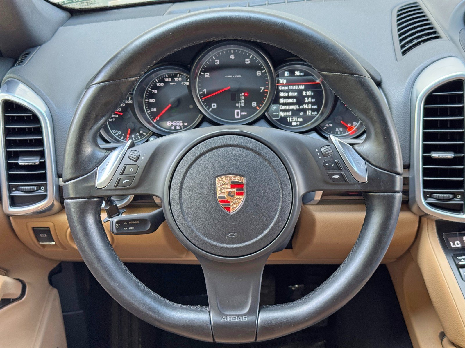 Used 2014 Porsche Cayenne Platinum Edition AWD/4WD image 18