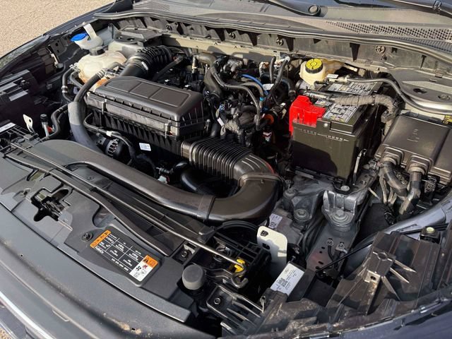 Used 2025 Ford Escape ST-Line FWD image 19