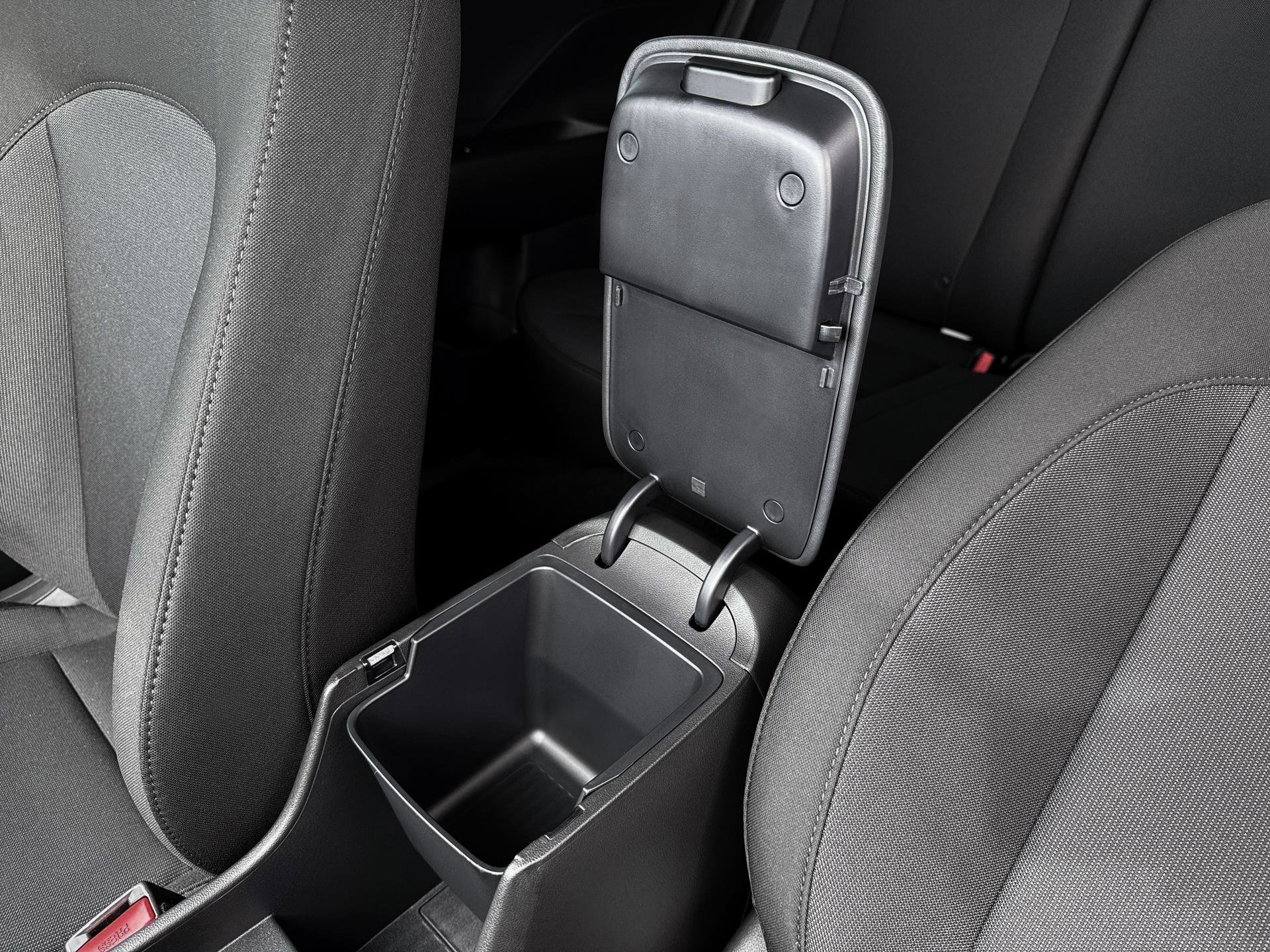 New 2026 Hyundai Kona SE image 19