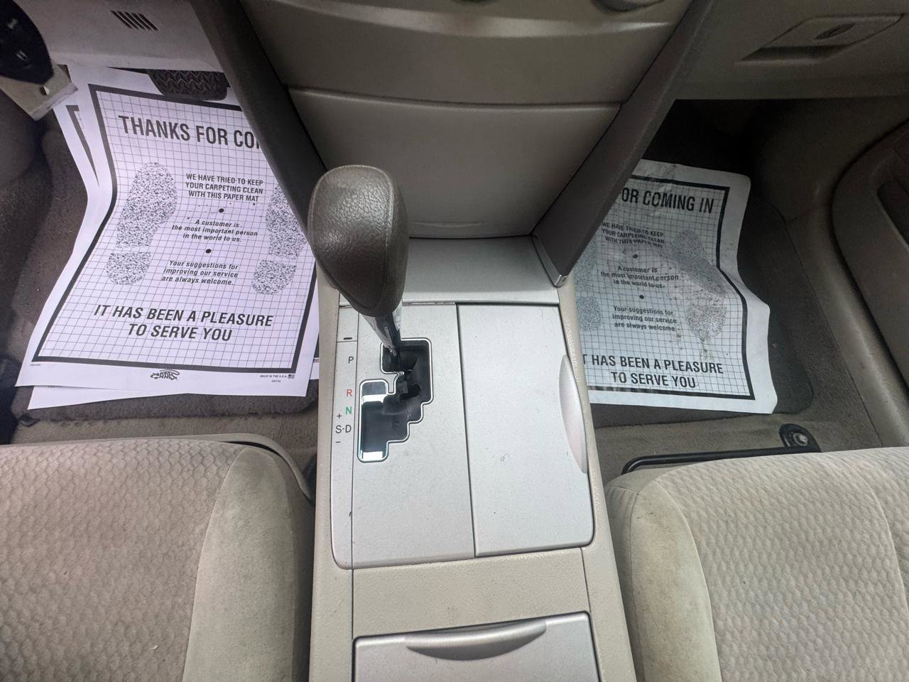 Used 2011 Toyota Camry LE FWD image 14