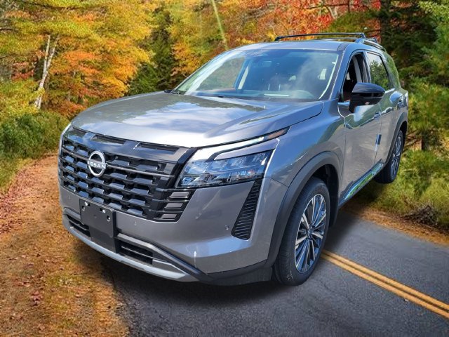 New 2026 Nissan Pathfinder Platinum w/ Cargo Package AWD/4WD image 18