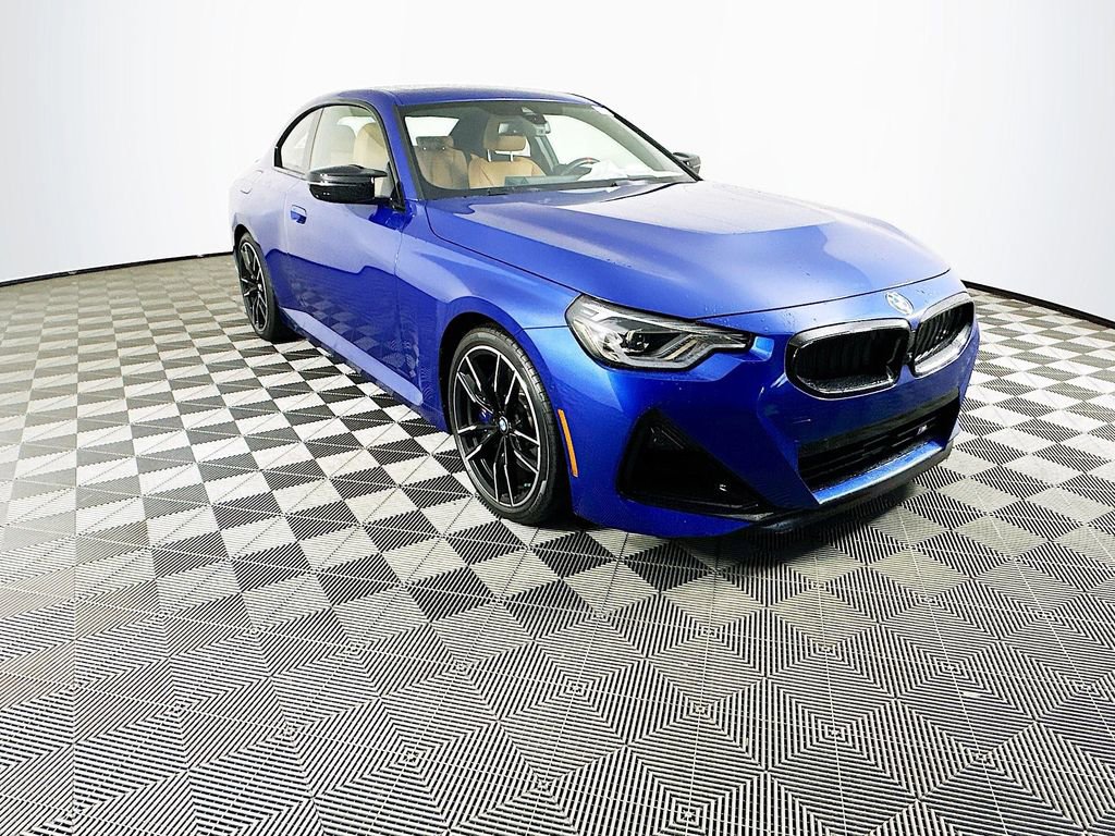 Used 2025 BMW M240i Coupe RWD image 2