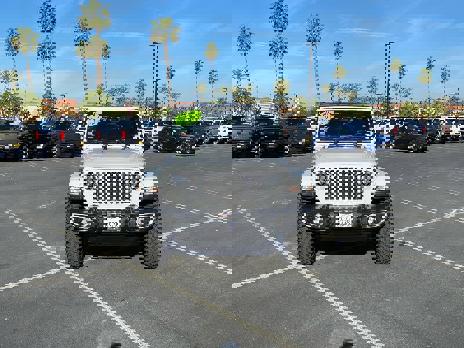 Used 2023 Jeep Gladiator Sport image 8