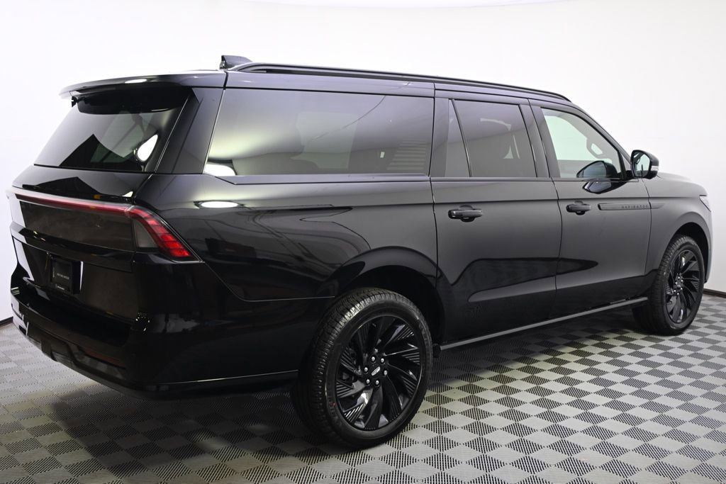 New 2026 Lincoln Navigator L Reserve w/ Jet Appearance Package image 7