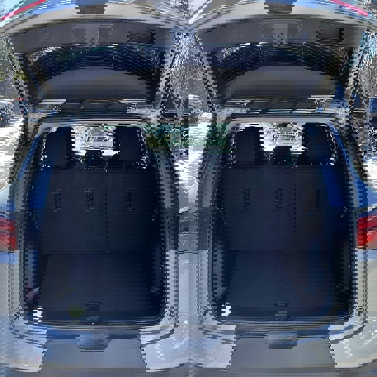 Used 2025 Chevrolet Blazer LT image 25